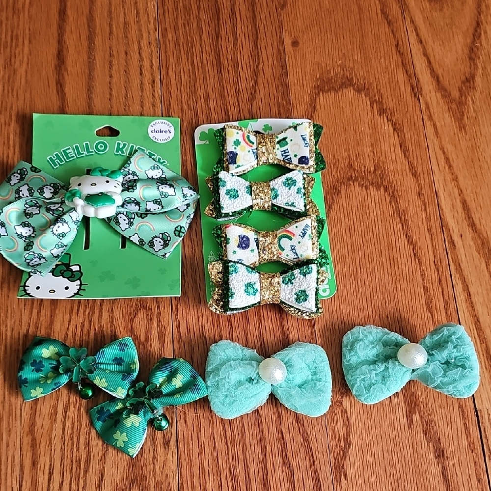 Hello Kitty Green Bow  And Hair Clips Set for Kids